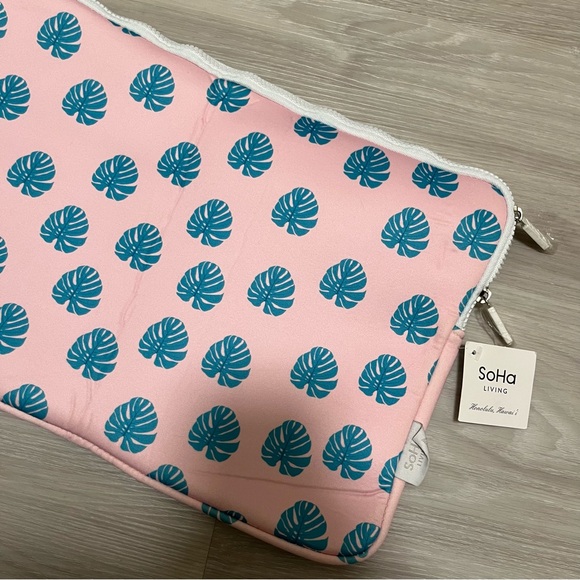 Monstera Laptop Case - Picture 2 of 5